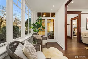 5027 8th Ave NE, Seattle, WA 98105 - Photo 4