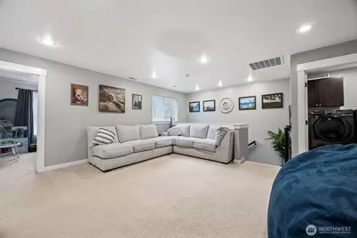 8209 209th Avenue Ct E, Bonney Lake, WA 98391 - Photo 12