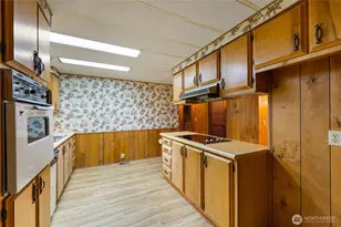 802 Hazzle Ct, Coupeville, WA 98239 - Photo 20