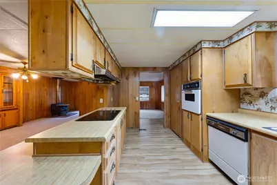 802 Hazzle Court, Coupeville, WA 98239 - Photo 22