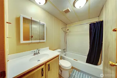 802 Hazzle Court, Coupeville, WA 98239 - Photo 16