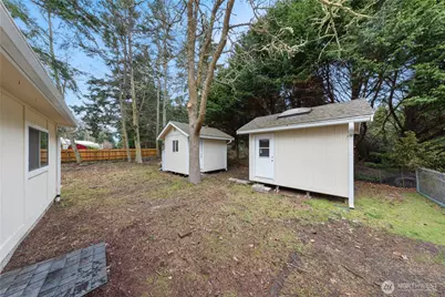 802 Hazzle Court, Coupeville, WA 98239 - Photo 30