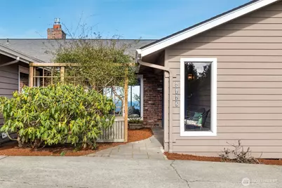 2775 Claremont Street, Port Townsend, WA 98368 - Photo 2
