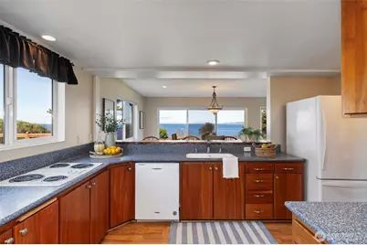 2775 Claremont Street, Port Townsend, WA 98368 - Photo 18