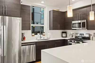 9242 A 17th Avenue SW, Seattle, WA 98106 - Photo 12