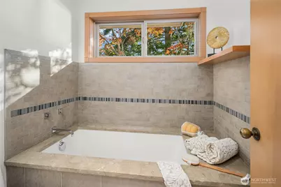 10245 Marine View Drive SW, Seattle, WA 98146 - Photo 24