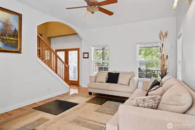 9414 214th Avenue E, Bonney Lake, WA 98391 - Photo 8