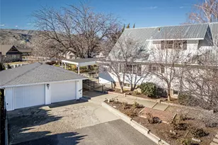 46 John Truett Dr, Malaga, WA 98828 - Photo 2