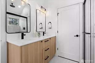 12044 Hiram Pl NE, Seattle, WA 98125 - Photo 12