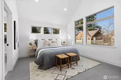 12044 Hiram Place NE #A, Seattle, WA 98125 - Photo 8