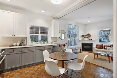 410 Malden Avenue E #B, Seattle, WA 98112 - Photo 16