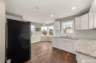 2311 S 15th St, Tacoma, WA 98405 - Photo 8