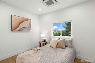 1604 NW 70th St, Seattle, WA 98117 - Photo 18