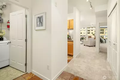 300 110th Avenue NE #312, Bellevue, WA 98004 - Photo 26