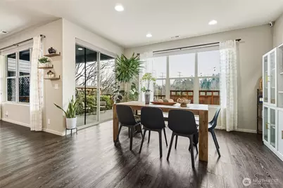 281 SW 97th Place, Seattle, WA 98106 - Photo 10