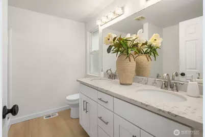 12704 37th Avenue NE, Seattle, WA 98125 - Photo 22