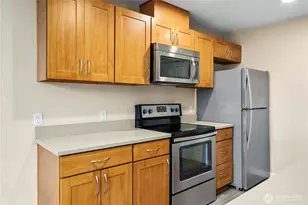 625 Jackson Ave N, Tacoma, WA 98406 - Photo 8