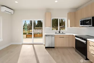 908 S 138th Street, Burien, WA 98168 - Photo 4