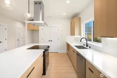 910 S 138th Street #A, Burien, WA 98168 - Photo 8