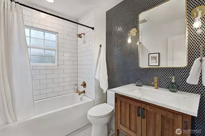 7060 Dibble Avenue NW, Seattle, WA 98117 - Photo 16