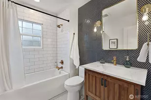 7060 Dibble Ave NW, Seattle, WA 98117 - Photo 16