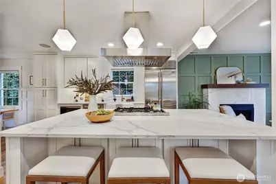 7060 Dibble Avenue NW, Seattle, WA 98117 - Photo 12