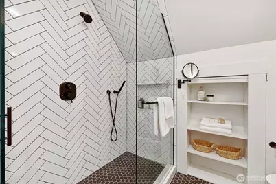 7060 Dibble Avenue NW, Seattle, WA 98117 - Photo 18