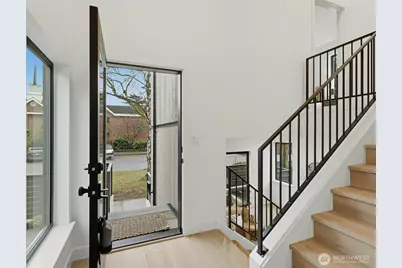 2806 W Dravus Street, Seattle, WA 98199 - Photo 4