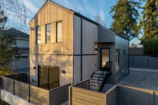 2806 W Dravus St, Seattle, WA 98199 - Photo 2