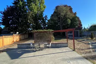 621 SW 132nd St, Burien, WA 98146 - Photo 24