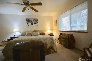 15718 Topaz Dr SE, Yelm, WA 98597 - Photo 18