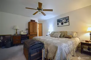 15718 Topaz Dr SE, Yelm, WA 98597 - Photo 16