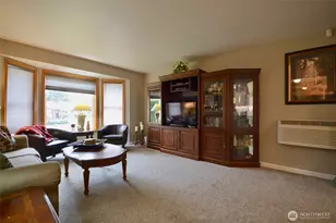 15718 Topaz Dr SE, Yelm, WA 98597 - Photo 4