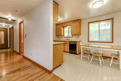 12904 12th Avenue S, Burien, WA 98168 - Photo 4