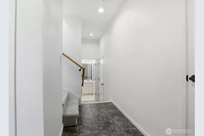 619 Federal Avenue E #A, Seattle, WA 98102 - Photo 30