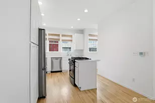 619 Federal Ave E, Seattle, WA 98102 - Photo 10