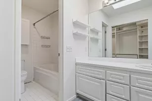 619 Federal Ave E, Seattle, WA 98102 - Photo 18