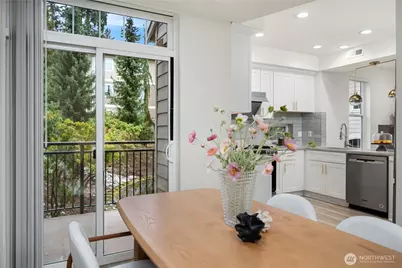 12721 SE 41st Place #109, Bellevue, WA 98006 - Photo 8