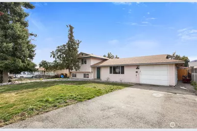 723 Lynn Street, Wenatchee, WA 98801 - Photo 2