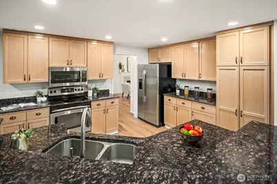 26224 SE 40th Street, Sammamish, WA 98029 - Photo 16