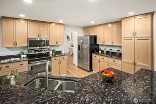 26224 SE 40th St, Sammamish, WA 98029 - Photo 16