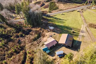 111 Jaybird Ln, Brinnon, WA 98320 - Photo 32