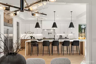 12525 NE 75th St, Kirkland, WA 98033 - Photo 16