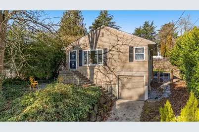 3928 S Pilgrim St, Seattle, WA 98118 - Photo 1