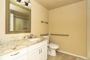 17425 119th Ln SE, Renton, WA 98058 - Photo 16