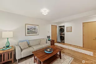 2710 NE 105th St, Seattle, WA 98125 - Photo 16