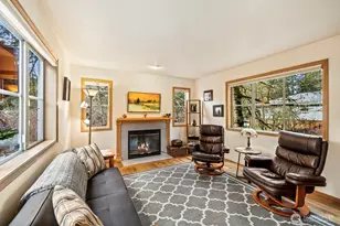 2710 NE 105th St, Seattle, WA 98125 - Photo 6