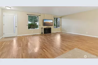 12224 SE 60th Place, Bellevue, WA 98006 - Photo 8