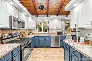 5503 E Collins Rd, Port Orchard, WA 98366 - Photo 12