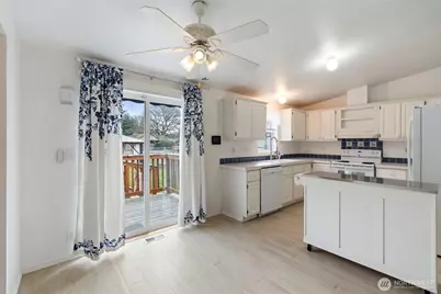 1516 Oxford Avenue, Centralia, WA 98531 - Photo 8